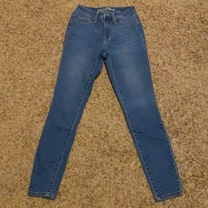 Universal Thread Skinny Jeans Size 2/26